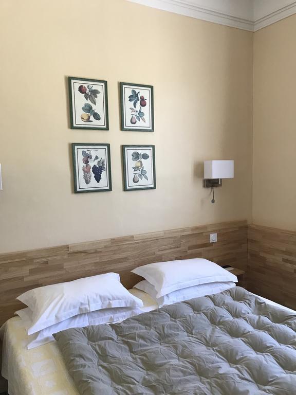 Grand Hotel Moriaz Le Lavandou Esterno foto