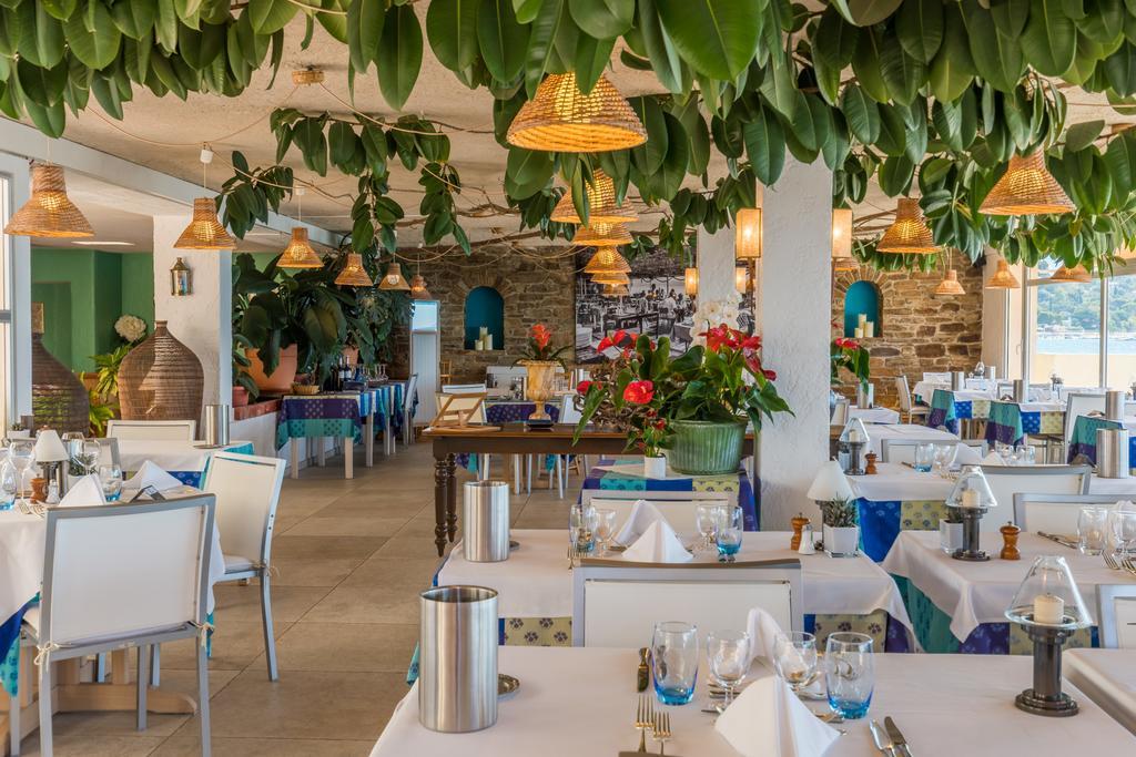 Grand Hotel Moriaz Le Lavandou Esterno foto