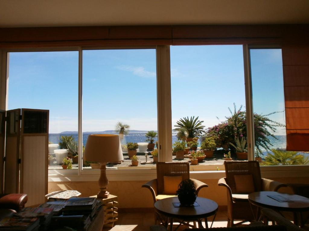 Grand Hotel Moriaz Le Lavandou Esterno foto